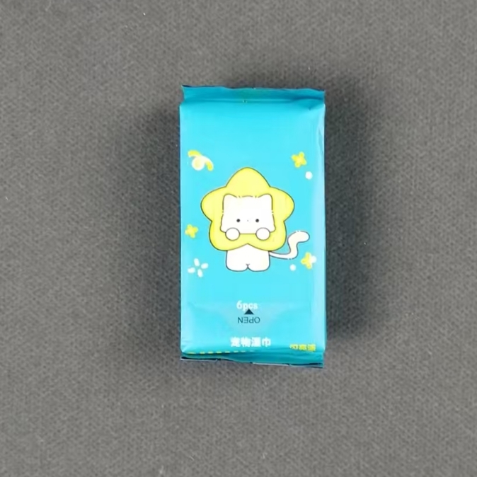 OEM Factory's Mini Portable Eco-friendly Packaging Custom Logo 6pcs Pet Wipes for Full Body Cleaning of Pets 图2